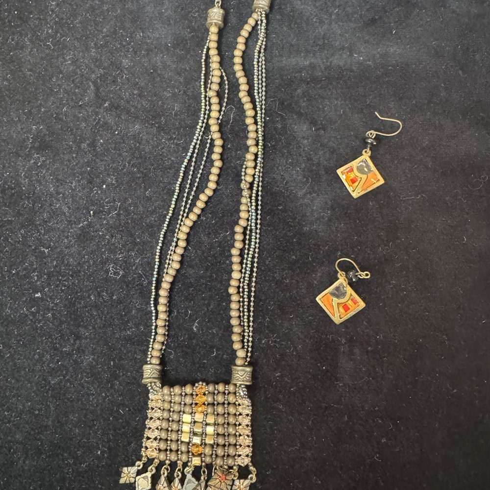 Elegant Silver and Gold Beaded Necklace Set